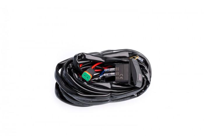 Проводка для Одной фары мощностью до 120W, 12V, Врезной выключатель прямоугольный, с реле и предохранителем.